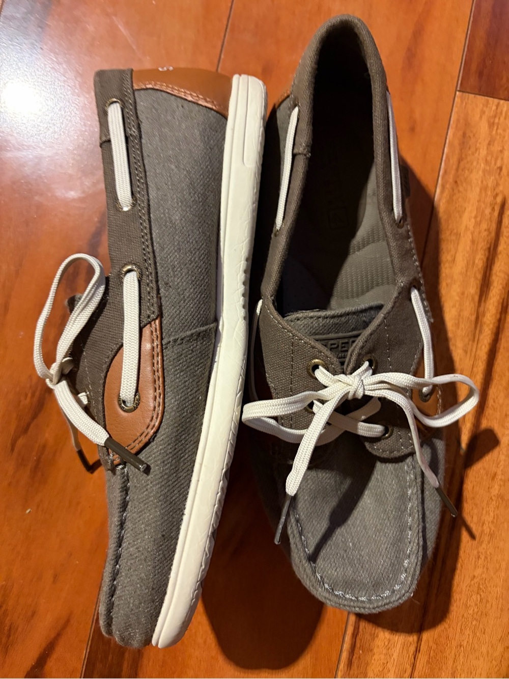 Sperry Women’s Gray Canvas Boat Shoes with White Laces - Picture 2 of 4